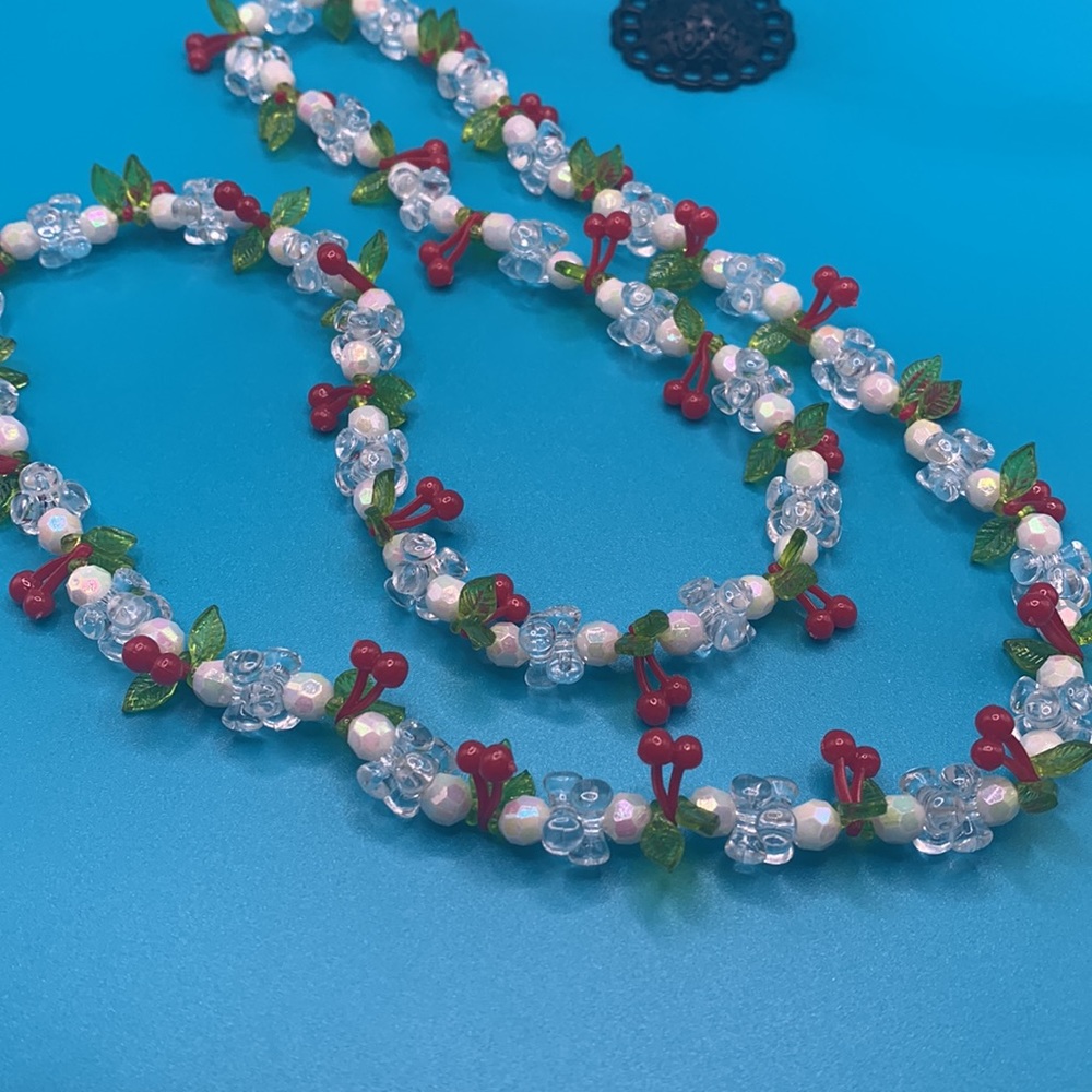 Lightweight Plastic “Holly” or “Cherries” Necklace & Clip-On Earrings - Picture 5 of 6